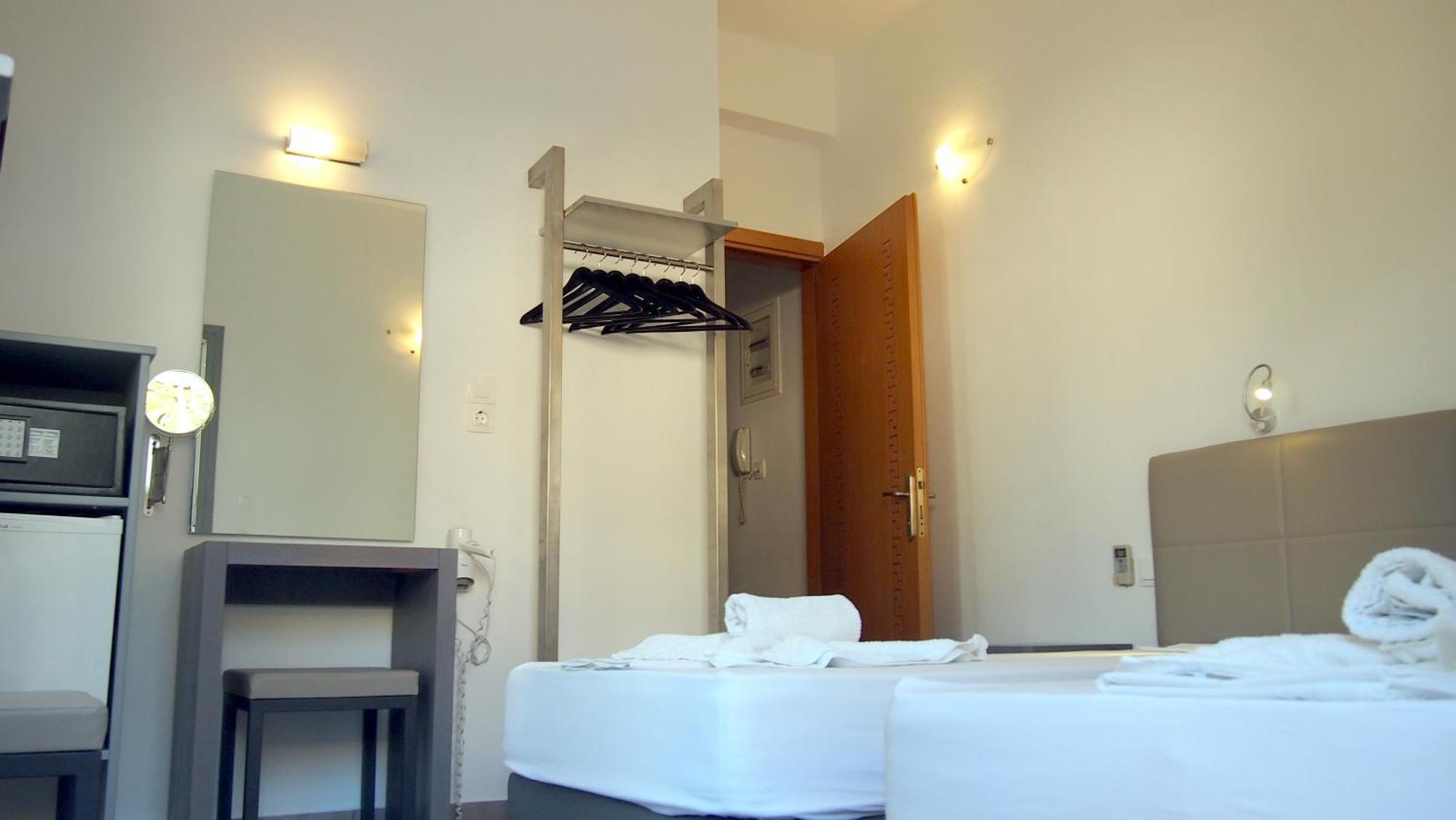 Homer'S Inn Hotel Chora Quarto foto