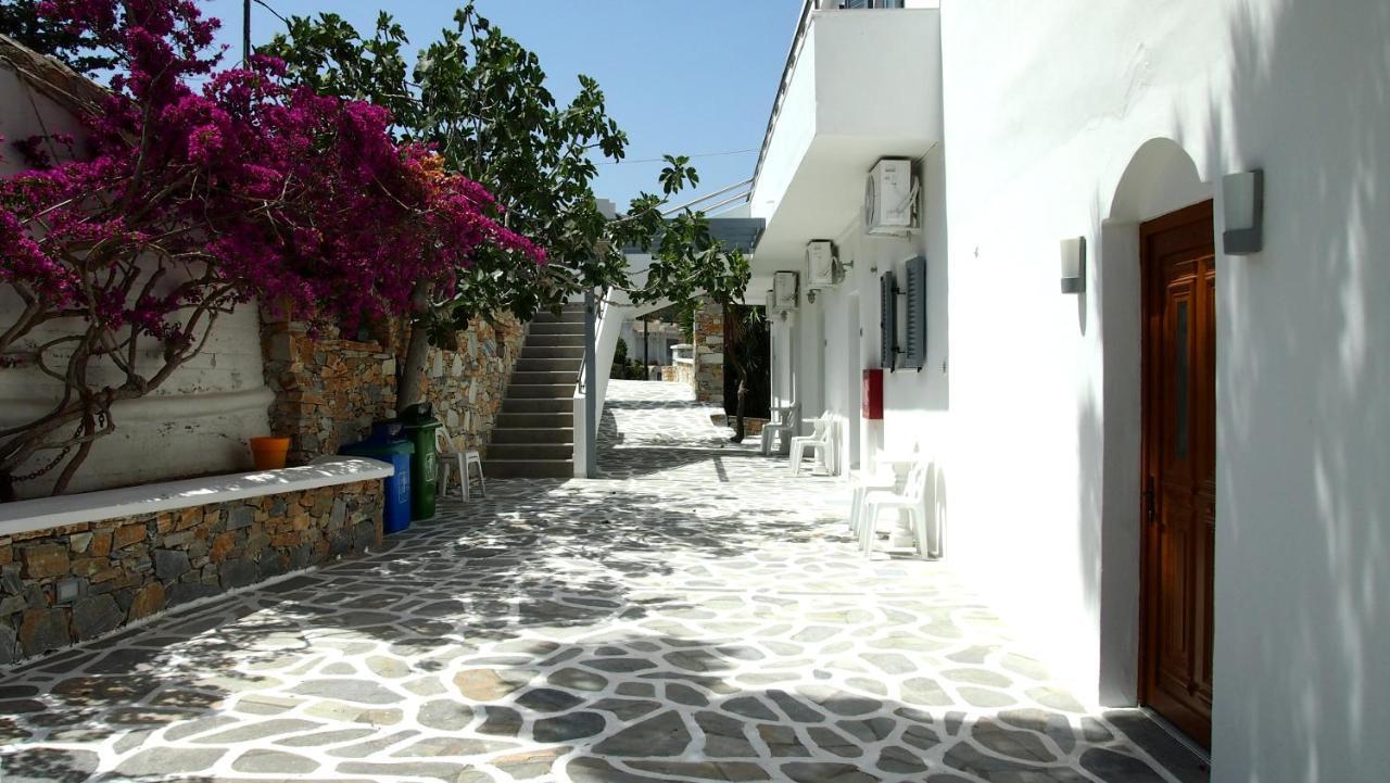 Homer'S Inn Hotel Chora Exterior foto