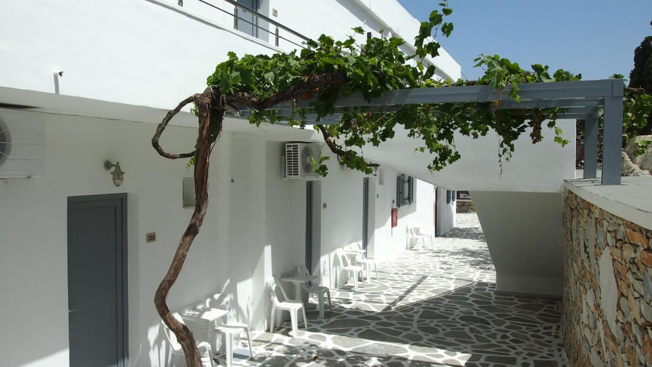 Homer'S Inn Hotel Chora Exterior foto
